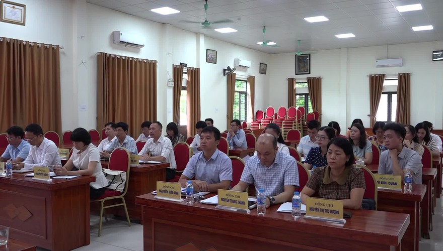Điểm tiếp nhận phục vụ hành chính công phường Tùng Thiện- nỗ lực phục vụ nhân dân