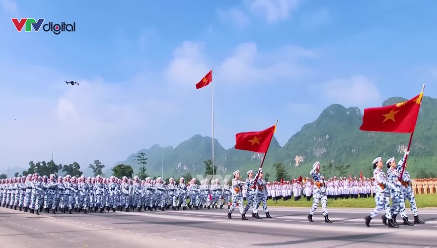 Các lực lượng vũ trang tổng hợp luyện diễu binh, diễu hành cho nhiệm vụ A80