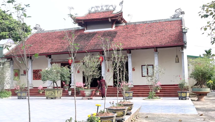 Phóng sự truyền hình Gương người tốt - việc tốt:
Ngọn lửa thiện lành từ mái chùa quê