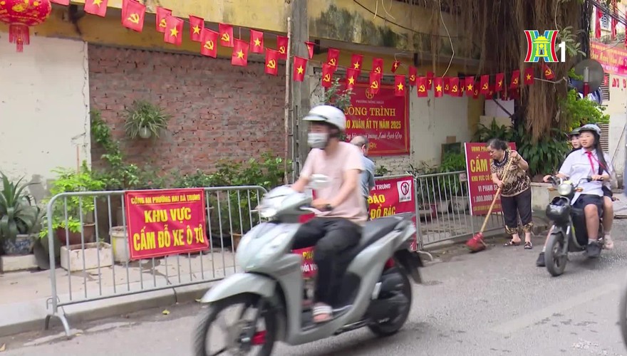 Sức sống mới trên những con đường hoa tại phường Hai Bà Trưng.