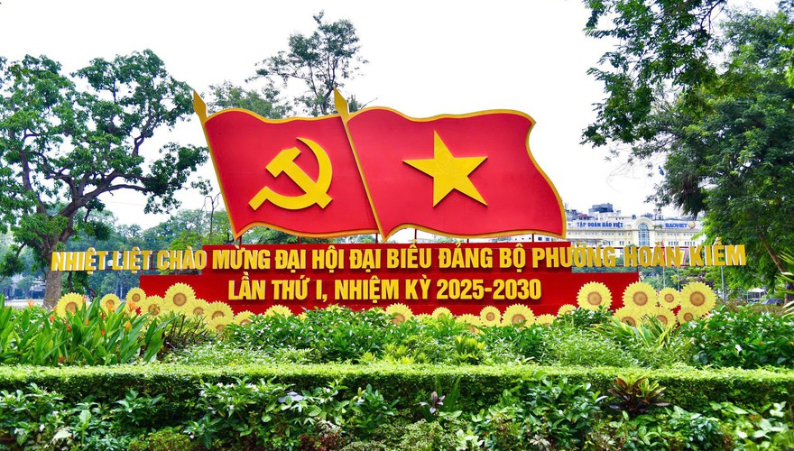 Đường phố tưng bừng cờ hoa chào mừng Đại hội Đại biểu phường Hoàn Kiếm lần thứ I, nhiệm kỳ 2025 - 203