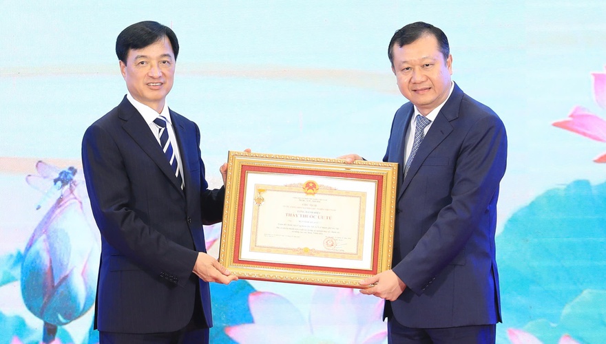 TS.BS Bùi Vinh Quang: Tấm gương “Thầy thuốc Ưu tú” của ngành Y tế Thủ đô