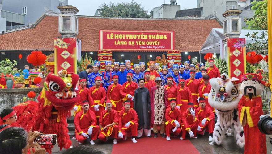 Lễ hội truyền thống làng Hạ Yên Quyết: Rộn ràng trước giờ Rước Thánh Phụng nghênh