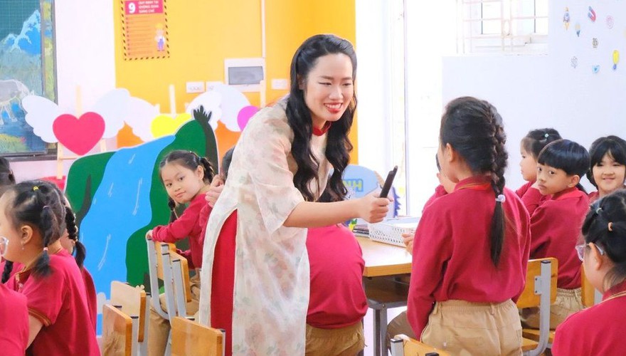 UBND phường Văn Miếu - Quốc Tử Giám gửi đến Nhân dân nội dung Nghị định 93/2026/NĐ-CP đã quy định chính sạch ưu tiên trong tuyển dụng nhà giáo trong đó có 02 nhóm trường hợp được cộng 5 điểm ưu tiên khi tuyển dụng nhà giáo từ 31-3-2026